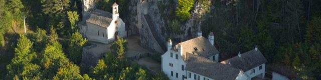 L'ermitage Saint-Privat vu du ciel