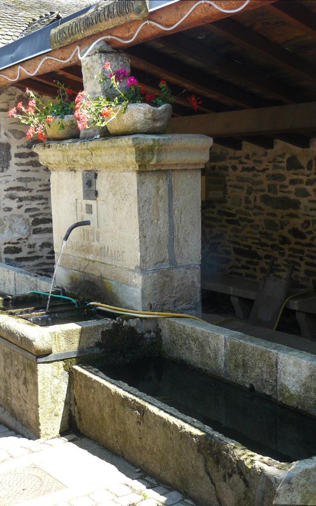 Fontaine Du Mas 1