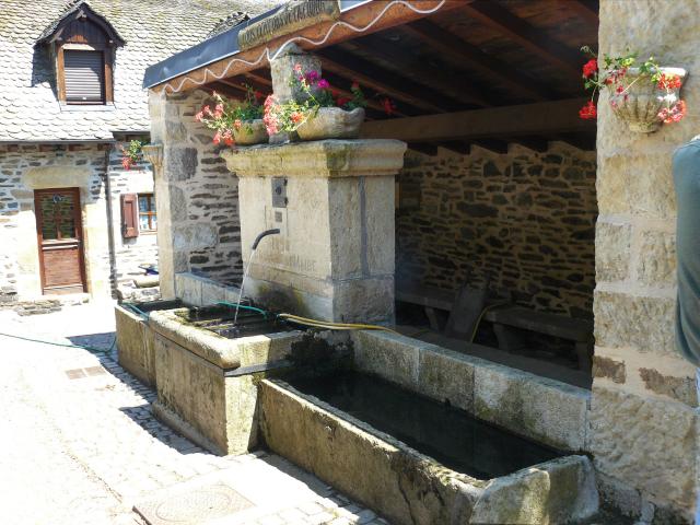 Fontaine Du Mas 1