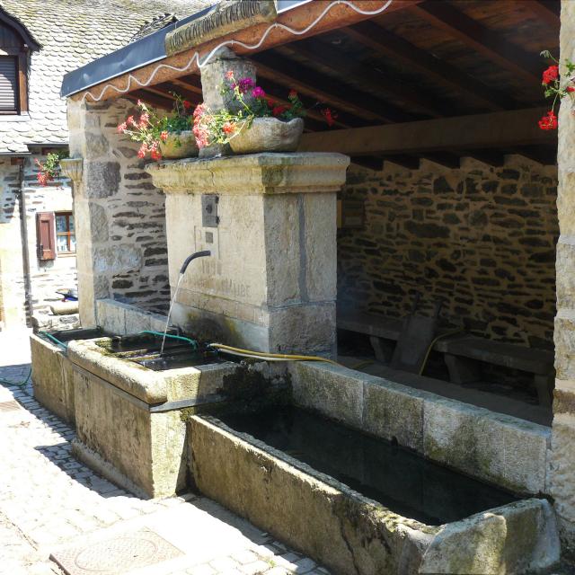 Fontaine Du Mas 1