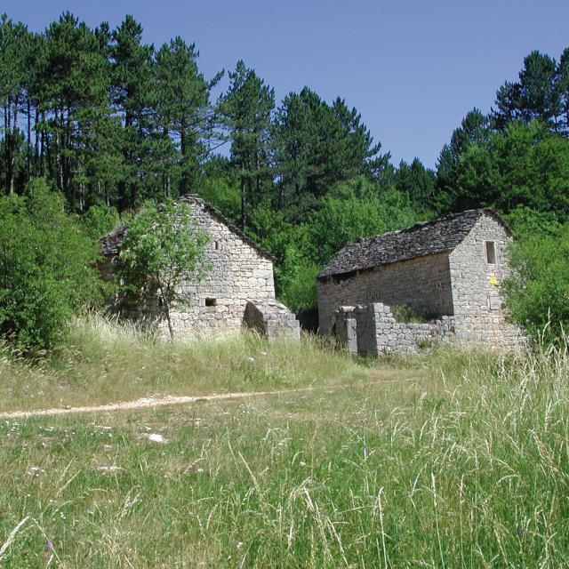 Village mort du Gerbal sur le Causse de Mende