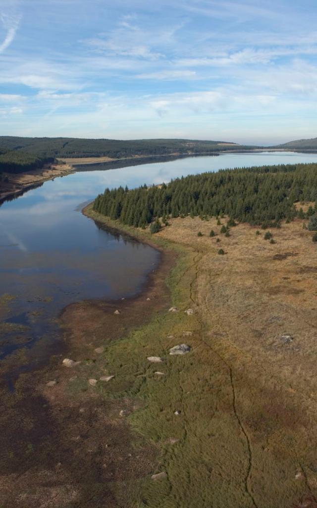 Lac de Charpal vu du ciel