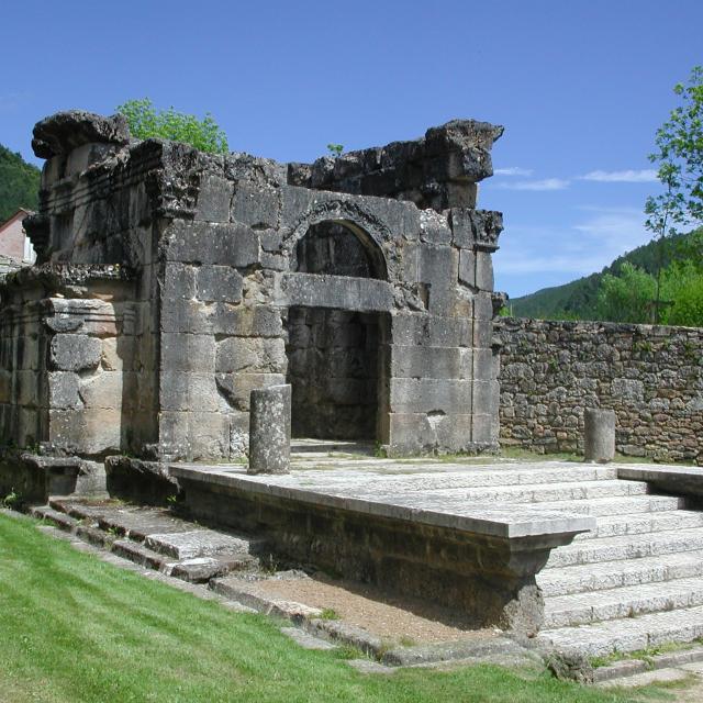 Mausolée Gallo-romain de Lanuéjols