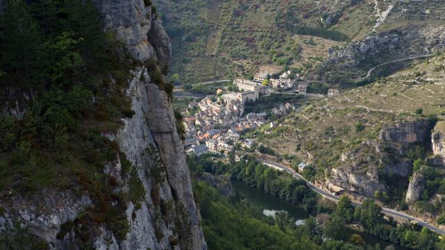 Vue du ciel de Sainte-Énimie