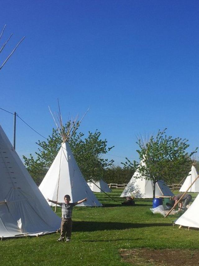 Zackary Tipi, hébergement insolite en Lozère