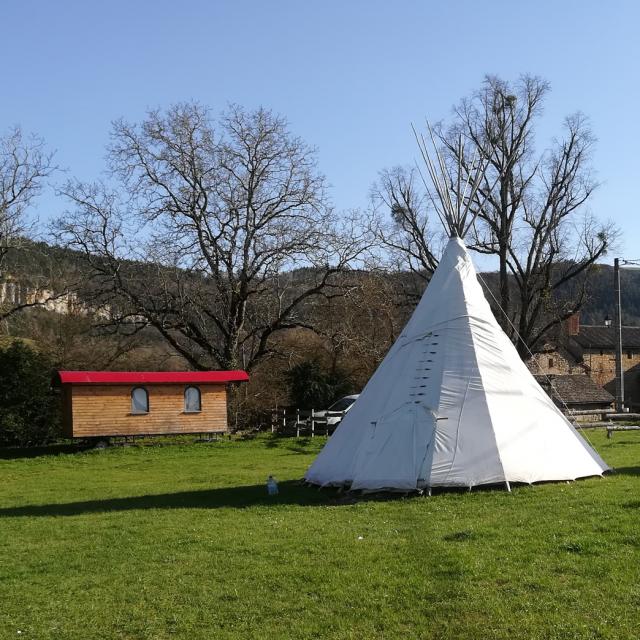 Zackary Tipi, hébergement insolite en Lozère