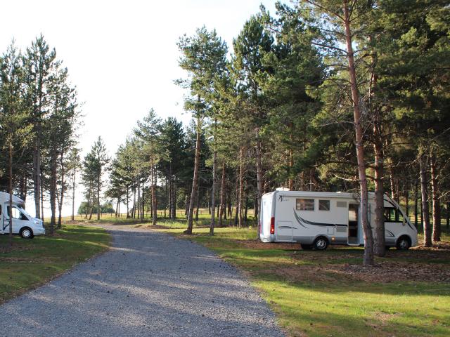 Aire Camping Car-Park à l'aérodrome de Mende