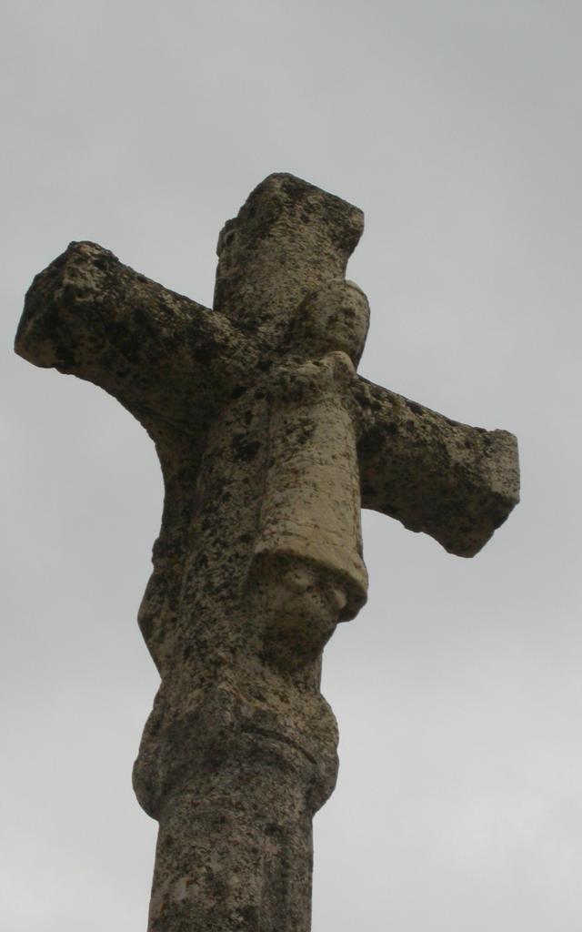 Le Born Croix De Jean Du Born Place 2