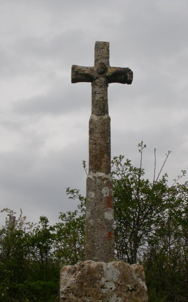 Le Born Croix Jean Du Born Route St Martin