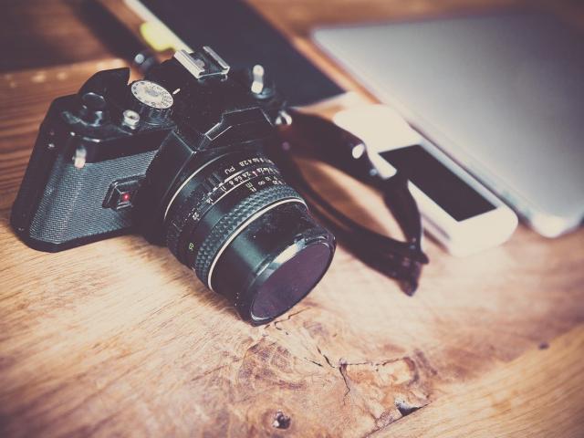 Camera Photo©m.spiske Pixabay