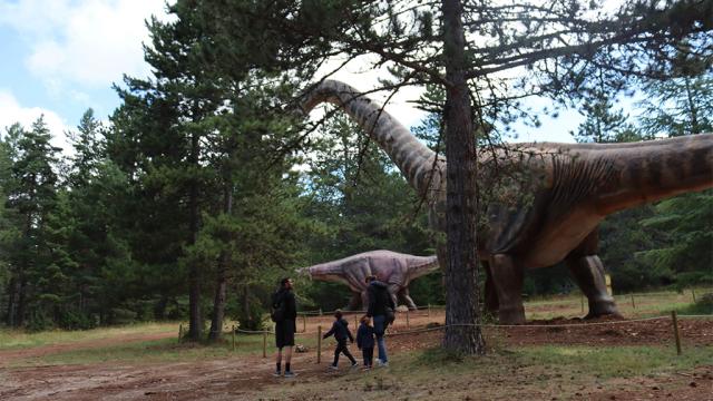 Dinopedia-Parc sur le Causse de Mende en Lozère