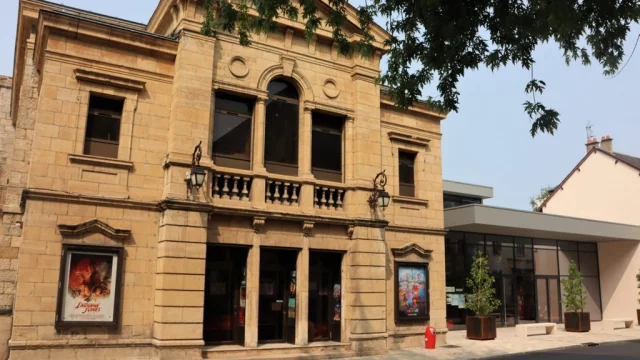 Facade Cinema Trianon 2023mairie Mende